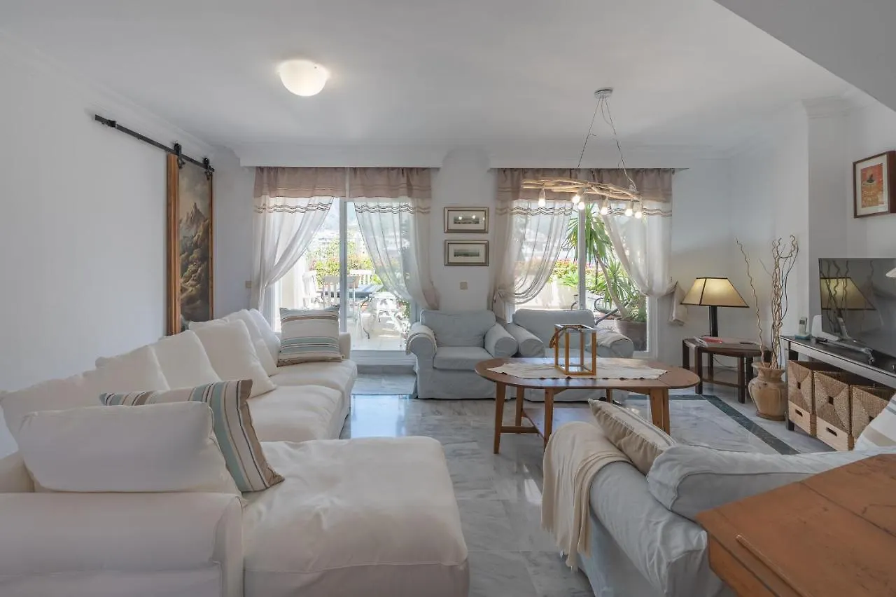 Apartamentos Las Terrazas Marbella
