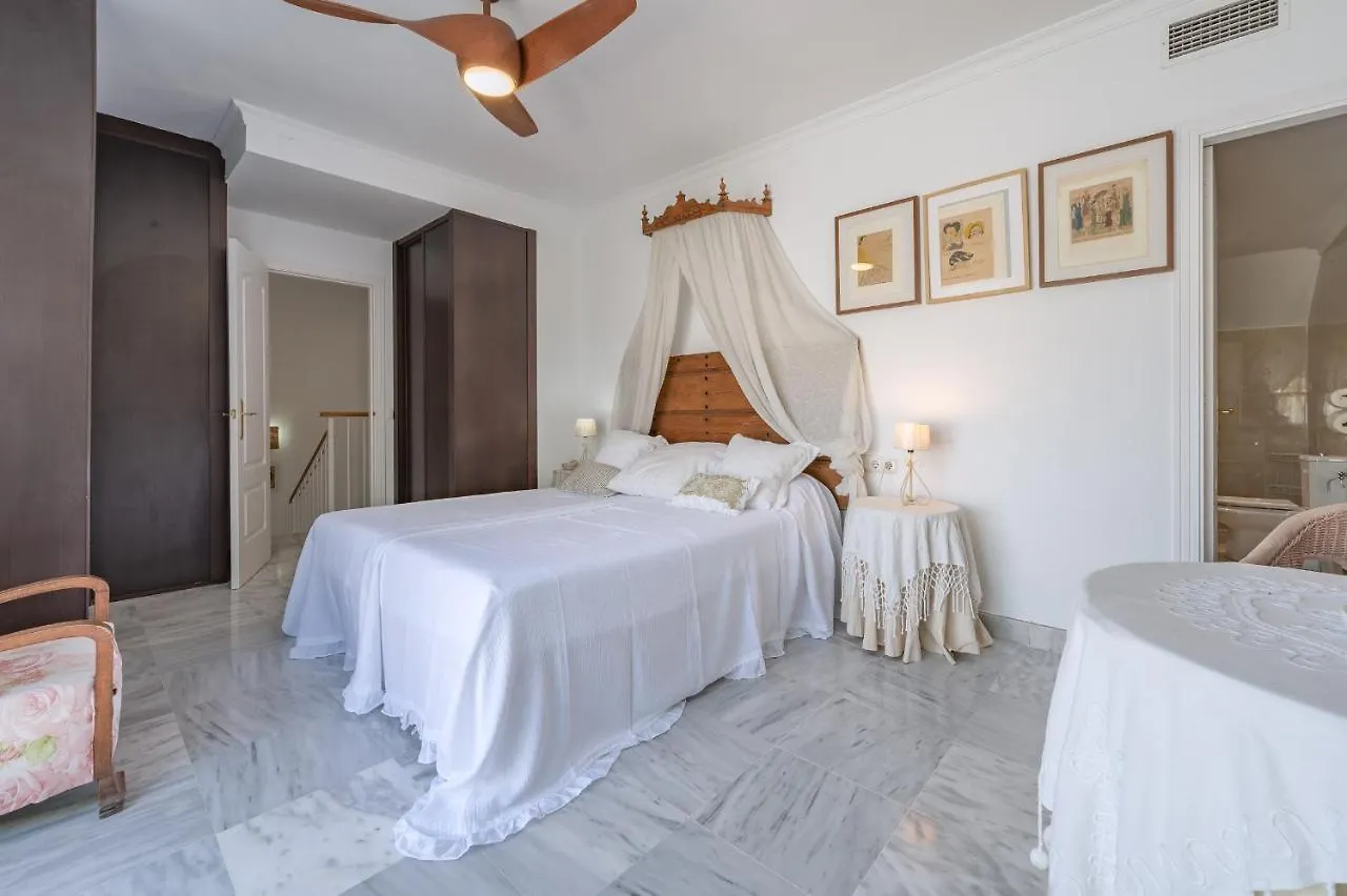 Apartamentos Las Terrazas Marbella Spain